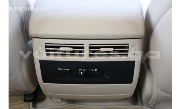 Acheter Import Voiture Toyota Land Cruiser Noir à Import - Dubai, Estuaire Acheter Import Voiture Toyota Land Cruiser Noir à Import - Dubai, Estuaire