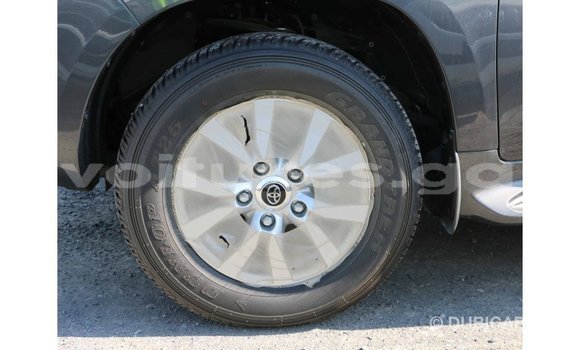 Acheter Import Voiture Toyota Land Cruiser Noir à Import - Dubai, Estuaire Acheter Import Voiture Toyota Land Cruiser Noir à Import - Dubai, Estuaire