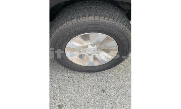 Acheter Import Voiture Toyota Hilux Noir à Import - Dubai, Estuaire Acheter Import Voiture Toyota Hilux Noir à Import - Dubai, Estuaire