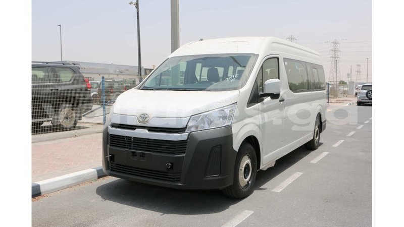 Big with watermark toyota hiace estuaire import dubai 5753