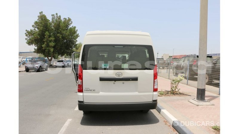 Big with watermark toyota hiace estuaire import dubai 5753