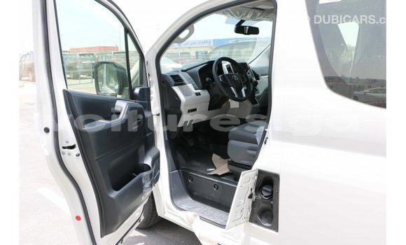 Acheter Import Voiture Toyota Hiace Blanc à Import - Dubai, Estuaire Acheter Import Voiture Toyota Hiace Blanc à Import - Dubai, Estuaire