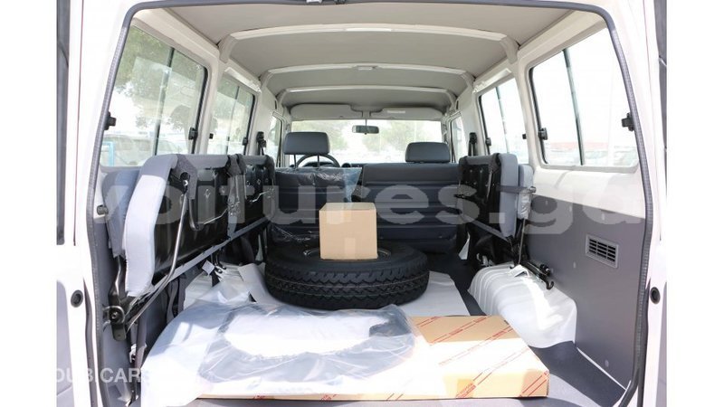 Big with watermark toyota land cruiser estuaire import dubai 5754