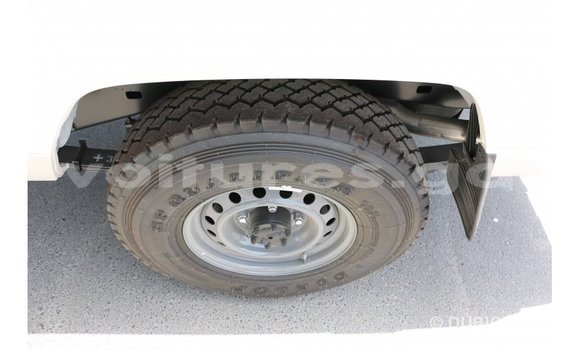 Acheter Import Voiture Toyota Land Cruiser Blanc à Import - Dubai, Estuaire Acheter Import Voiture Toyota Land Cruiser Blanc à Import - Dubai, Estuaire