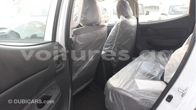 Big with watermark mitsubishi l200 estuaire import dubai 5755