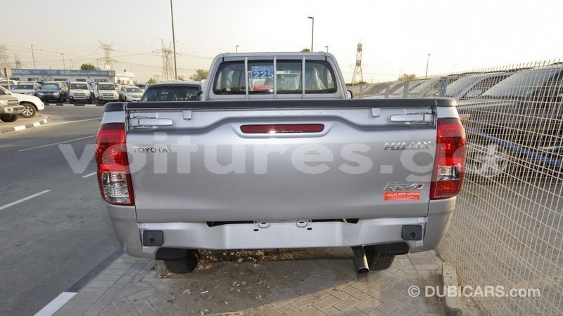 Big with watermark toyota hilux estuaire import dubai 5756