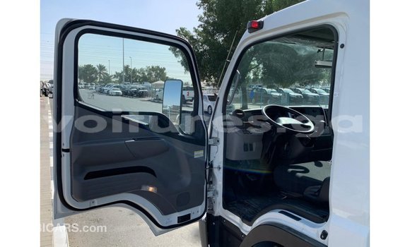 Acheter Import Voiture Mitsubishi i Blanc à Import - Dubai, Estuaire Acheter Import Voiture Mitsubishi i Blanc à Import - Dubai, Estuaire