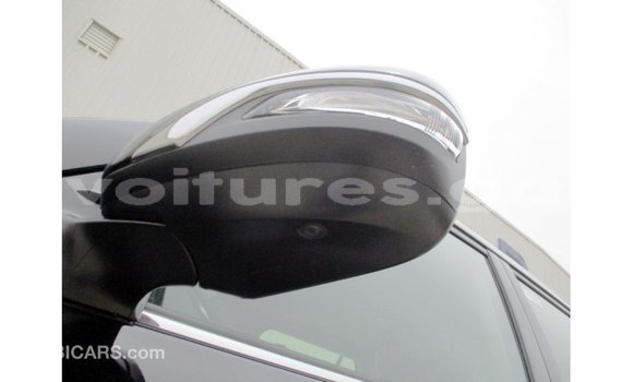 Acheter Import Voiture Toyota Land Cruiser Noir à Import - Dubai, Estuaire Acheter Import Voiture Toyota Land Cruiser Noir à Import - Dubai, Estuaire