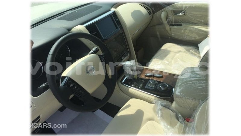 Big with watermark nissan patrol estuaire import dubai 5763