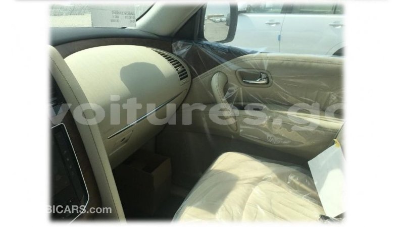 Big with watermark nissan patrol estuaire import dubai 5763