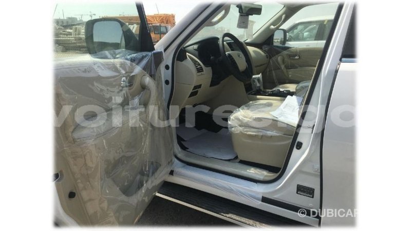 Big with watermark nissan patrol estuaire import dubai 5763