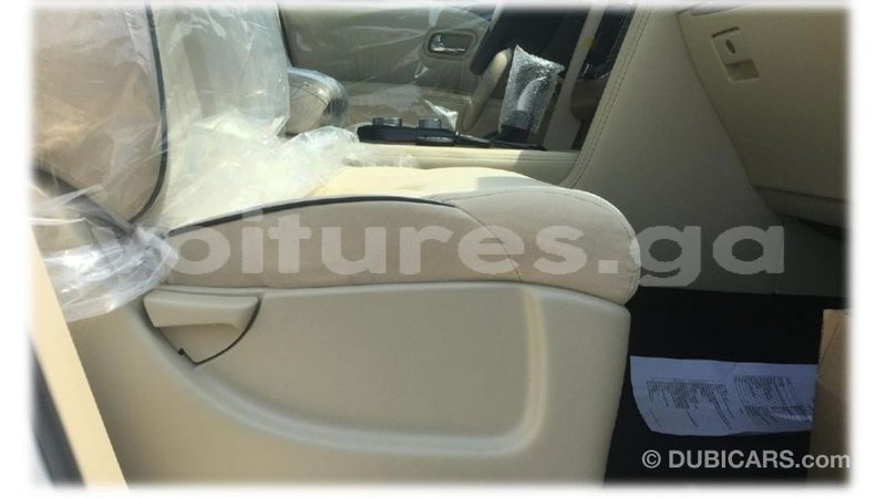 Big with watermark nissan patrol estuaire import dubai 5763