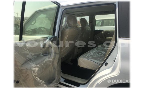 Acheter Import Voiture Nissan Patrol Blanc à Import - Dubai, Estuaire Acheter Import Voiture Nissan Patrol Blanc à Import - Dubai, Estuaire