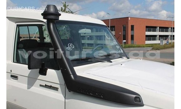 Buy Import Toyota Land Cruiser White Car in Import - Dubai in Estuary Buy Import Toyota Land Cruiser White Car in Import - Dubai in Estuary