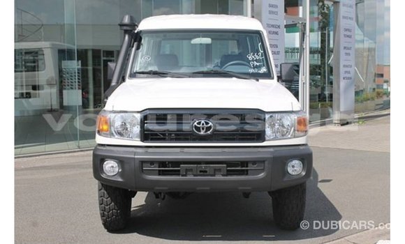 Buy Import Toyota Land Cruiser White Car in Import - Dubai in Estuary Buy Import Toyota Land Cruiser White Car in Import - Dubai in Estuary