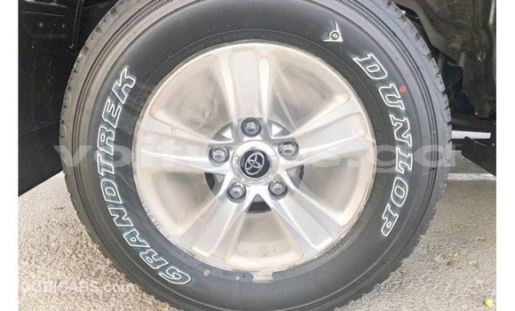 Acheter Import Voiture Toyota Land Cruiser Noir à Import - Dubai, Estuaire Acheter Import Voiture Toyota Land Cruiser Noir à Import - Dubai, Estuaire