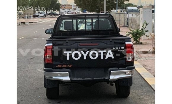 Acheter Import Voiture Toyota Hilux Noir à Import - Dubai, Estuaire Acheter Import Voiture Toyota Hilux Noir à Import - Dubai, Estuaire