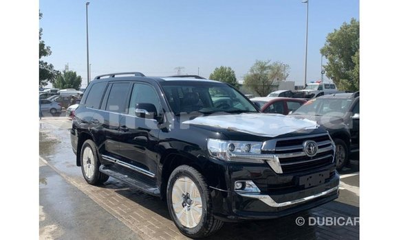 Acheter Import Voiture Toyota Land Cruiser Noir à Import - Dubai, Estuaire Acheter Import Voiture Toyota Land Cruiser Noir à Import - Dubai, Estuaire