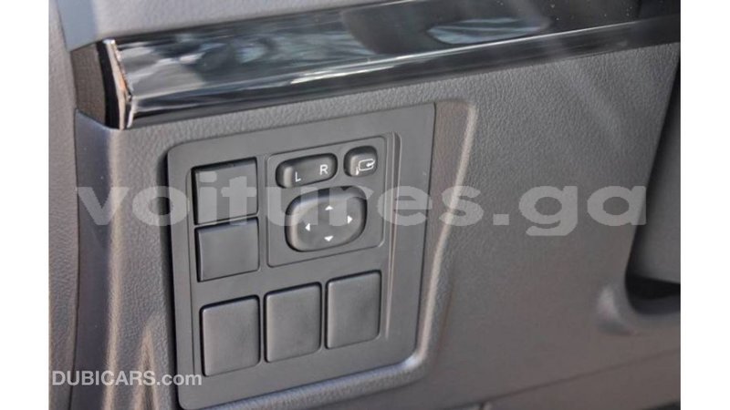 Big with watermark toyota prado estuaire import dubai 5773