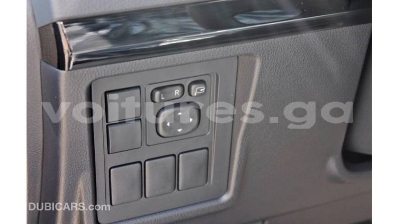 Big with watermark toyota prado estuaire import dubai 5774