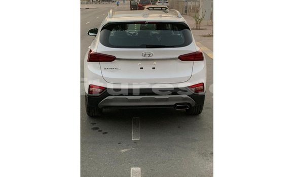 Acheter Import Voiture Hyundai Santa Fe Blanc à Import - Dubai, Estuaire Acheter Import Voiture Hyundai Santa Fe Blanc à Import - Dubai, Estuaire