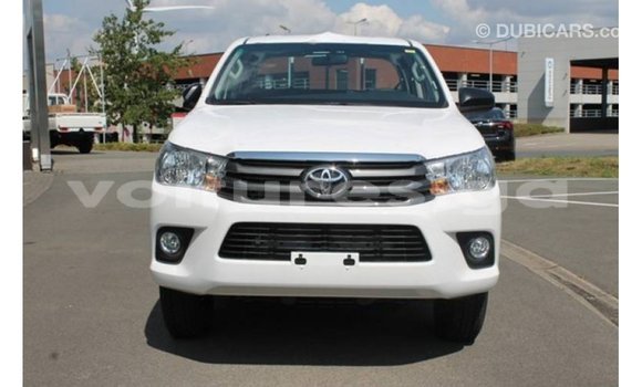 Acheter Import Voiture Toyota Hilux Blanc à Import - Dubai, Estuaire Acheter Import Voiture Toyota Hilux Blanc à Import - Dubai, Estuaire