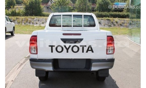 Acheter Import Voiture Toyota Hilux Blanc à Import - Dubai, Estuaire Acheter Import Voiture Toyota Hilux Blanc à Import - Dubai, Estuaire