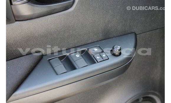 Acheter Import Voiture Toyota Hilux Blanc à Import - Dubai, Estuaire Acheter Import Voiture Toyota Hilux Blanc à Import - Dubai, Estuaire