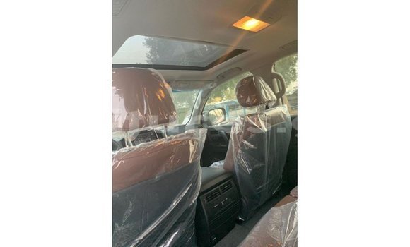 Acheter Import Voiture Toyota Land Cruiser Noir à Import - Dubai, Estuaire Acheter Import Voiture Toyota Land Cruiser Noir à Import - Dubai, Estuaire