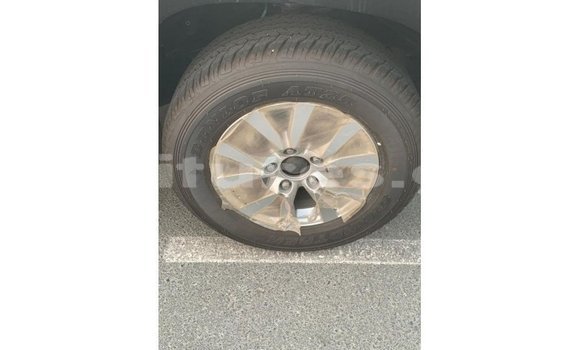 Acheter Import Voiture Toyota Land Cruiser Noir à Import - Dubai, Estuaire Acheter Import Voiture Toyota Land Cruiser Noir à Import - Dubai, Estuaire