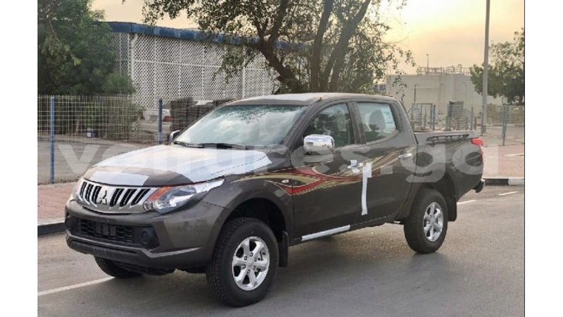 Big with watermark mitsubishi l200 estuary import dubai 5787