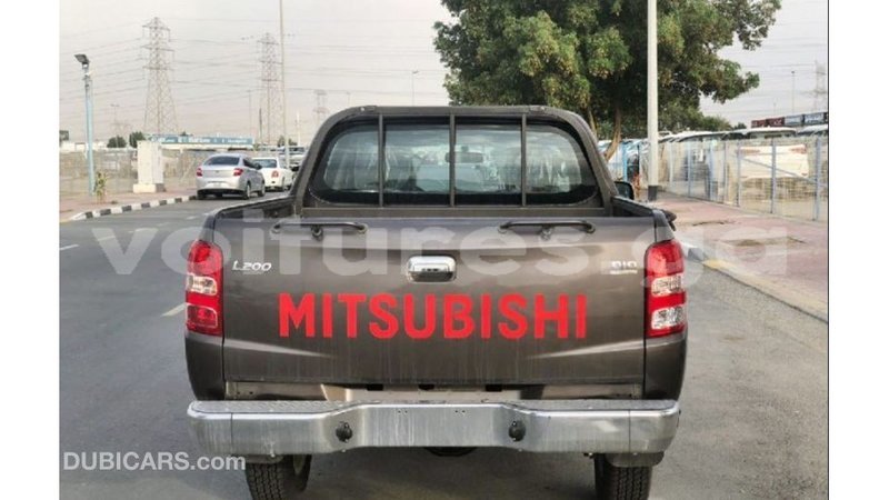 Big with watermark mitsubishi l200 estuary import dubai 5787