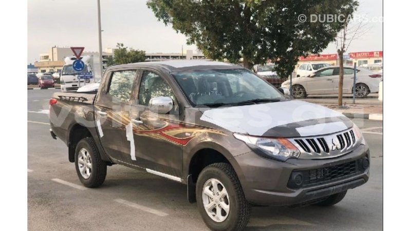 Big with watermark mitsubishi l200 estuary import dubai 5787