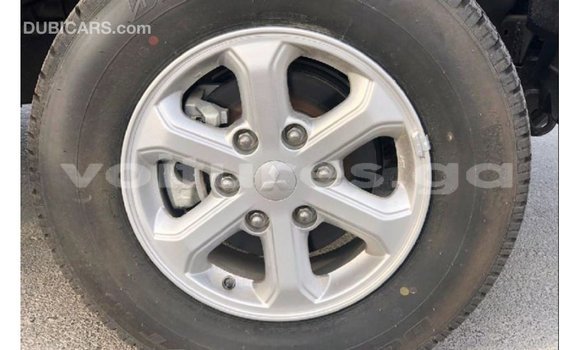 Acheter Import Voiture Mitsubishi L200 Marron à Import - Dubai, Estuaire Acheter Import Voiture Mitsubishi L200 Marron à Import - Dubai, Estuaire