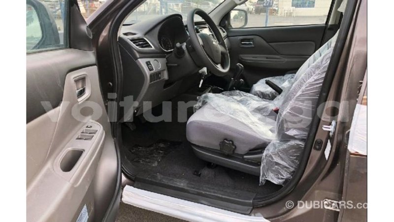 Big with watermark mitsubishi l200 estuary import dubai 5787