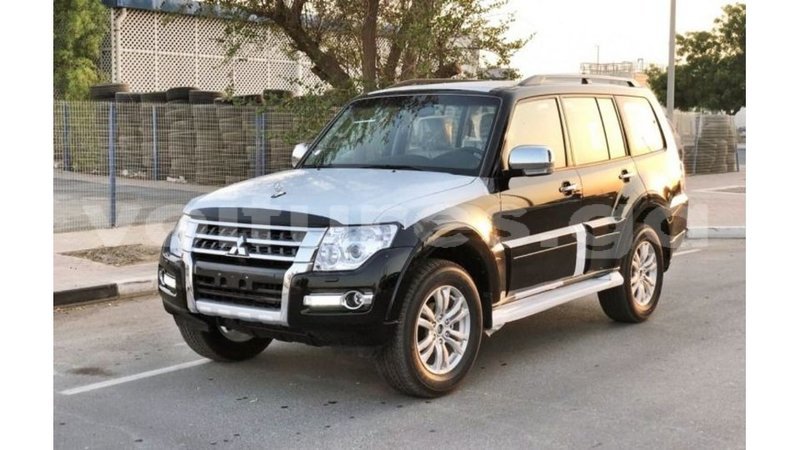 Big with watermark mitsubishi pajero estuary import dubai 5789