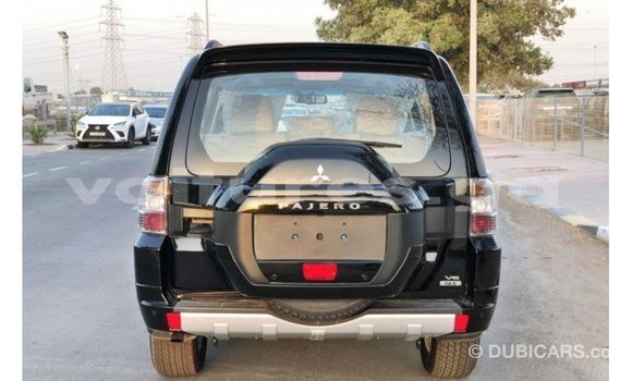 Acheter Import Voiture Mitsubishi Pajero Noir à Import - Dubai, Estuaire Acheter Import Voiture Mitsubishi Pajero Noir à Import - Dubai, Estuaire