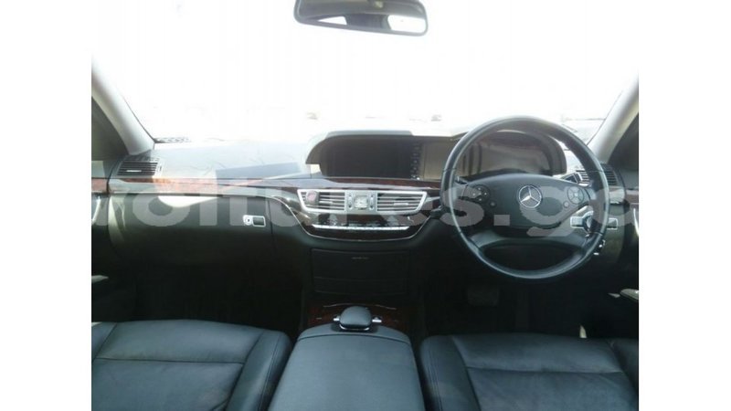 Big with watermark mercedes benz 190 estuaire import dubai 5792