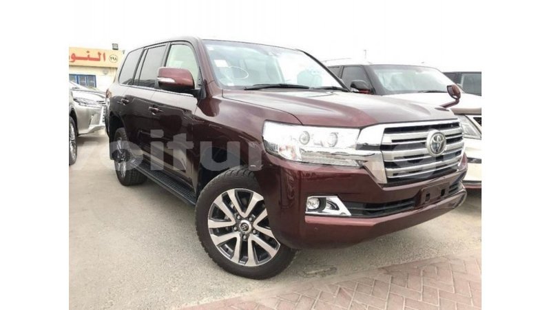 Big with watermark toyota land cruiser estuaire import dubai 5799