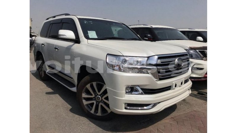 Big with watermark toyota land cruiser estuaire import dubai 5803