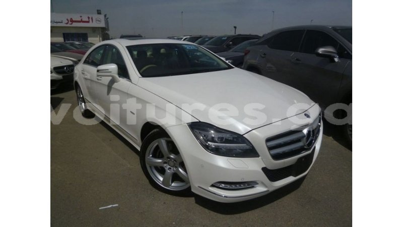 Big with watermark mercedes benz 190 estuary import dubai 5807