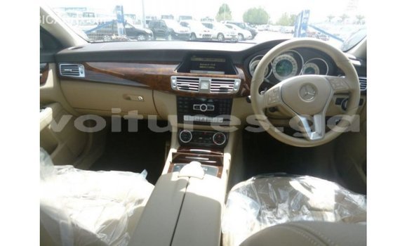 Buy Import Mercedes-Benz 190 White Car in Import - Dubai in Estuary Buy Import Mercedes-Benz 190 White Car in Import - Dubai in Estuary