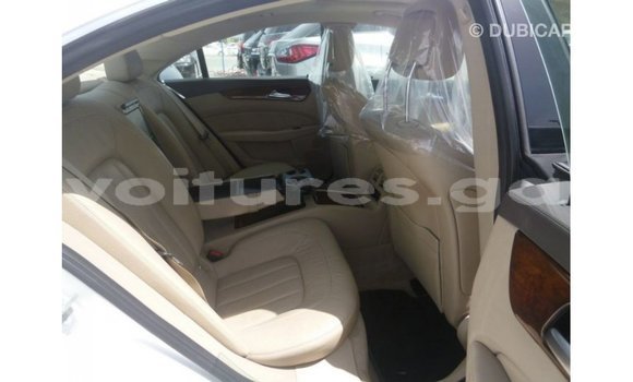 Buy Import Mercedes-Benz 190 White Car in Import - Dubai in Estuary Buy Import Mercedes-Benz 190 White Car in Import - Dubai in Estuary