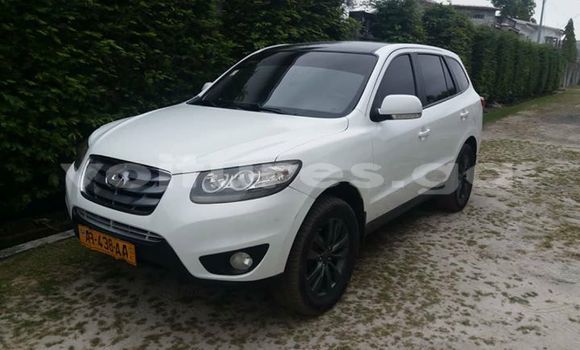 Acheter Occasion Voiture Hyundai Santa Fe Blanc à Libreville, Estuaire Acheter Occasion Voiture Hyundai Santa Fe Blanc à Libreville, Estuaire