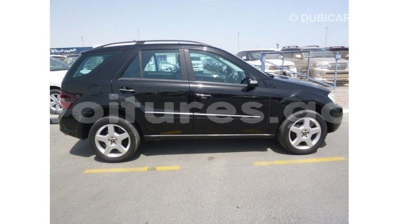 Big with watermark mercedes benz 190 estuaire import dubai 5808