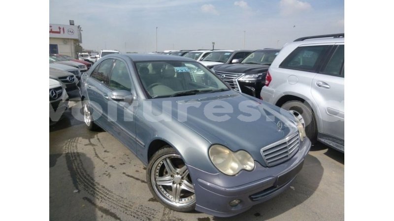 Big with watermark mercedes benz 190 estuary import dubai 5809