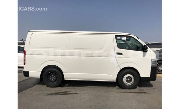 Acheter Import Voiture Toyota Hiace Blanc à Import - Dubai, Estuaire Acheter Import Voiture Toyota Hiace Blanc à Import - Dubai, Estuaire
