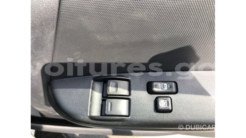 Big with watermark toyota hiace estuary import dubai 5812