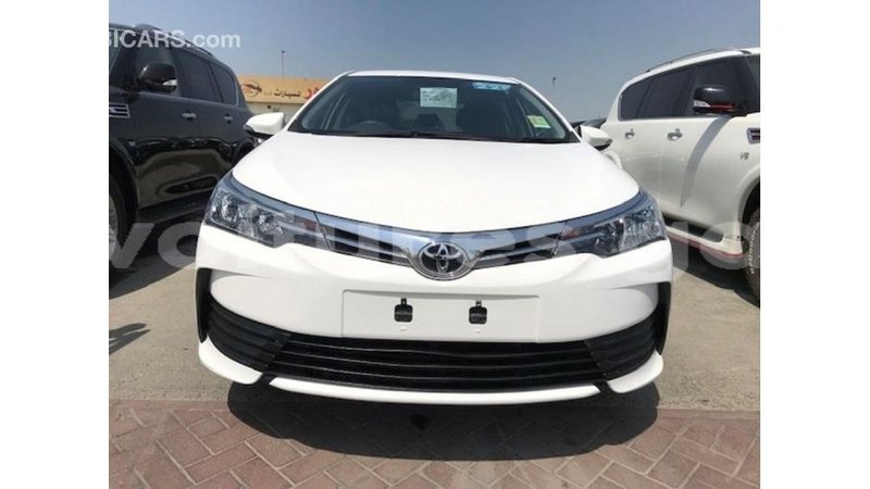 Big with watermark toyota corolla estuaire import dubai 5814