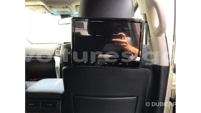 Big with watermark toyota land cruiser estuaire import dubai 5815